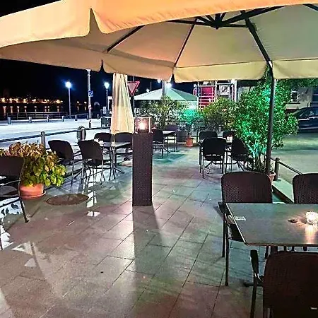 Zum Goldenen Loewen - Restaurant - Panoramabar - Terrassen - Events - Rheinblick - Geschichte Seit 1728 Oberwesel